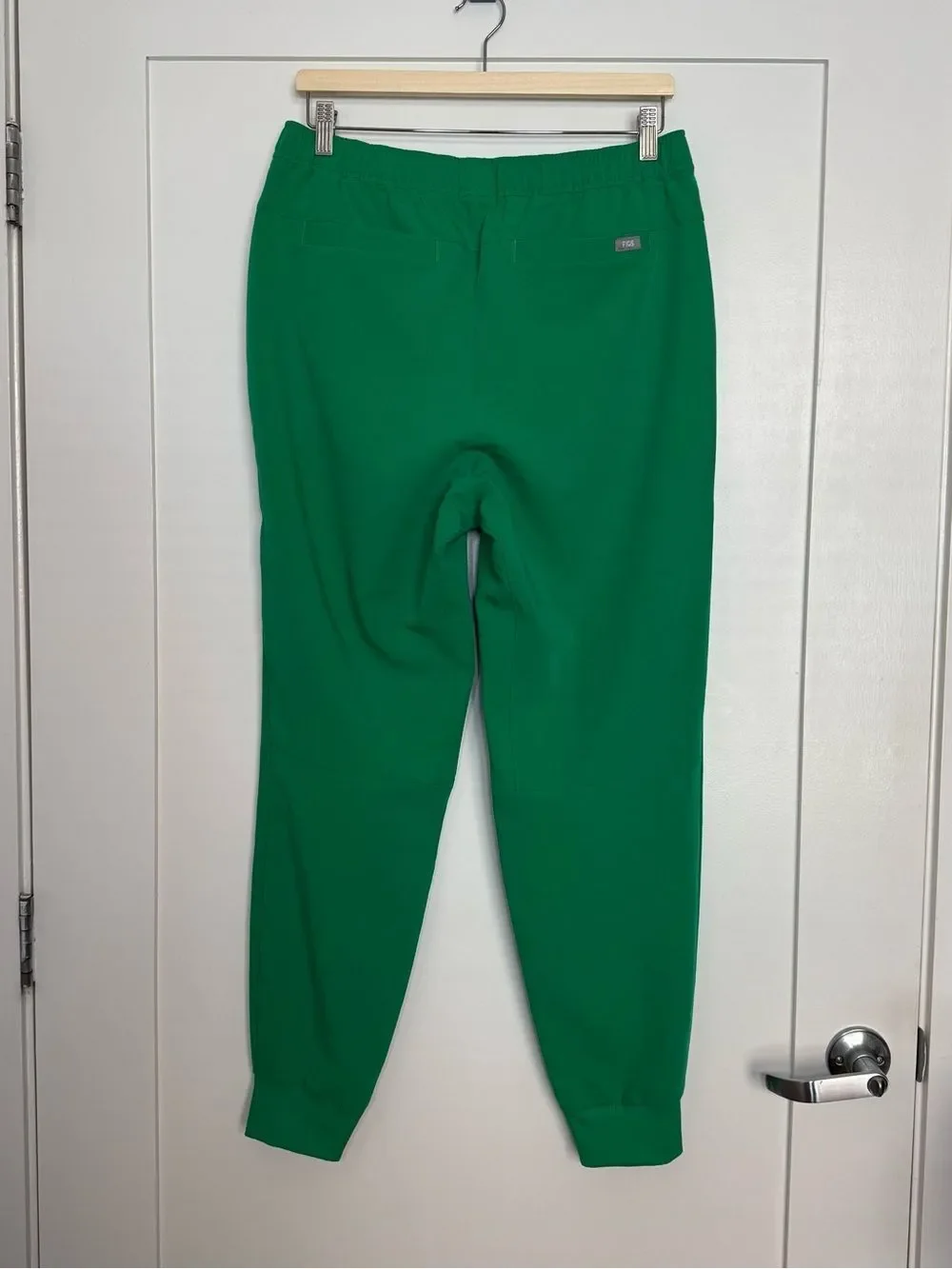 Figs Tansen Jogger Scrubs Pants Mens Sz M Green Medical Doctor PO6090